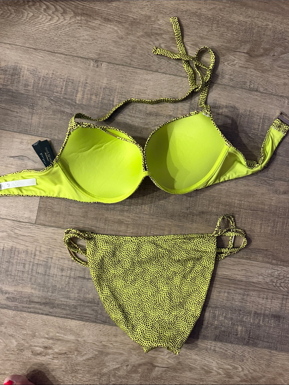 Victoria's Secret Neon Lime Printed Bikini Set 36D Top Medium bottom - Picture 4 of 4